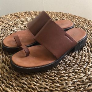 Almost new Vagabond leather slides. Size 8 (38).